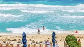 Tourists Visiting Cancun Warned To Be Cautious On All Beaches After Multiple Incidents