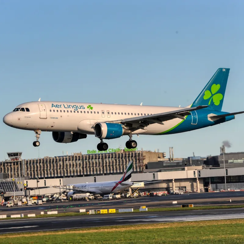 Aer-Lingus-flight-landing-in-Dublin