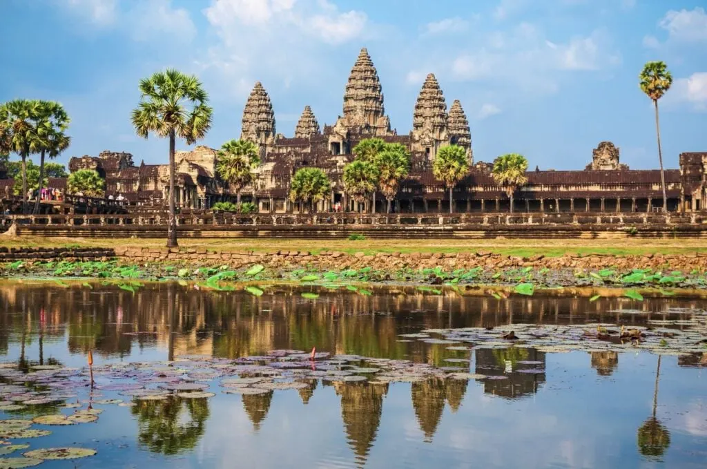angkor-wat-temple-siem-reap-cambodia