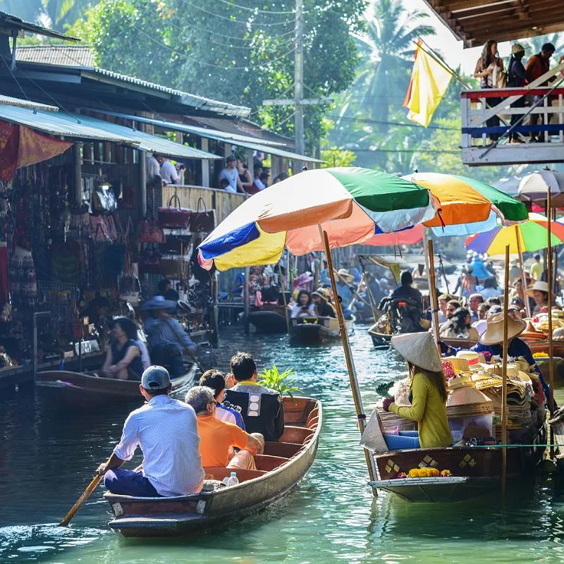 damnoen floating market bangkok