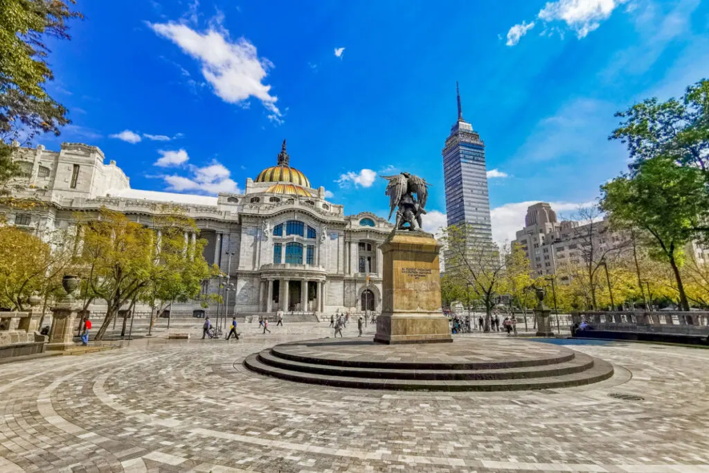 Belles Artes and Torre Latinoamericana skyscraper in Mexico city