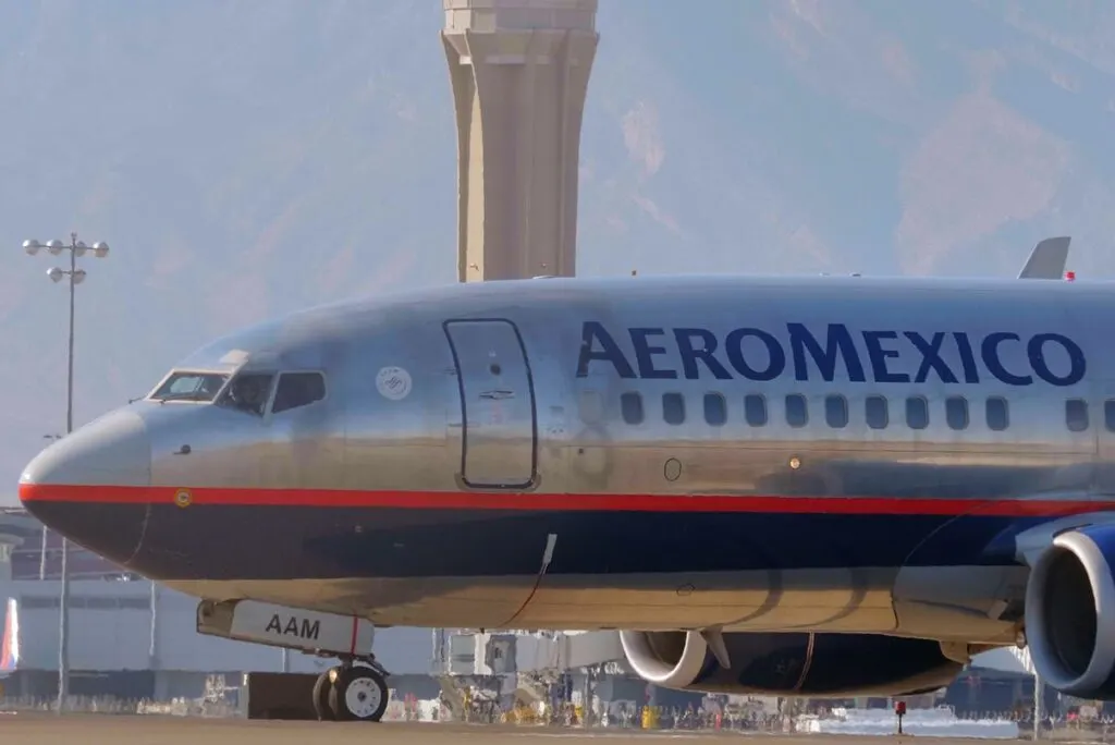 Mexico Drops Mandatory Use Of Face Masks On Flights And At Airports1