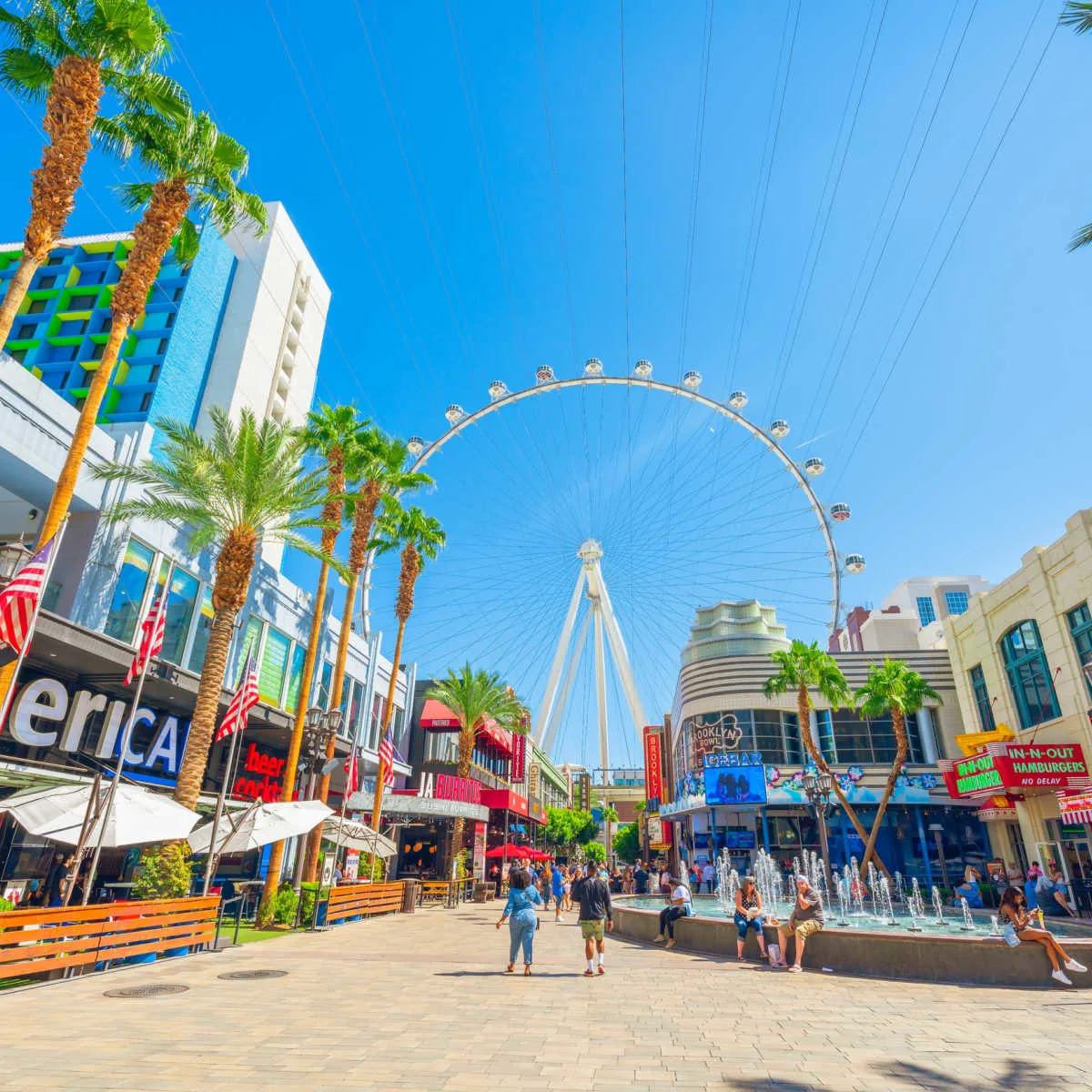 People-enjoying-Las-Vegas-attractions-on-sunny-day