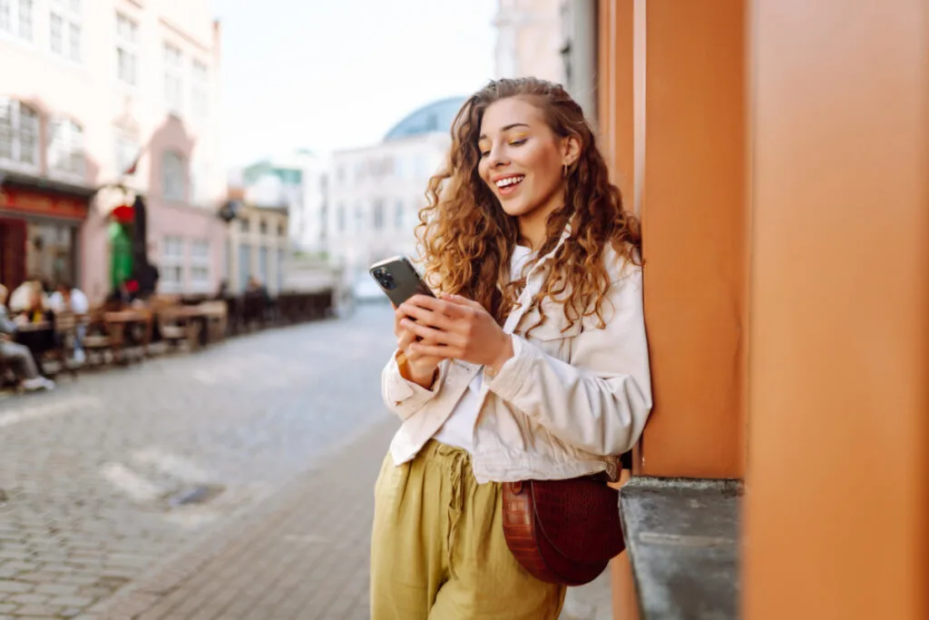 Stay Connected Abroad Guide To The Best Phone Plans for American Globetrotters